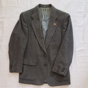 Winston & Co. camel hair gray single vent blazer